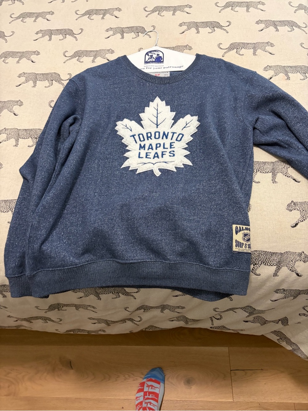 NHL Toronto Maple Leafs Navy Blue Crewneck Sweatshirt fits M